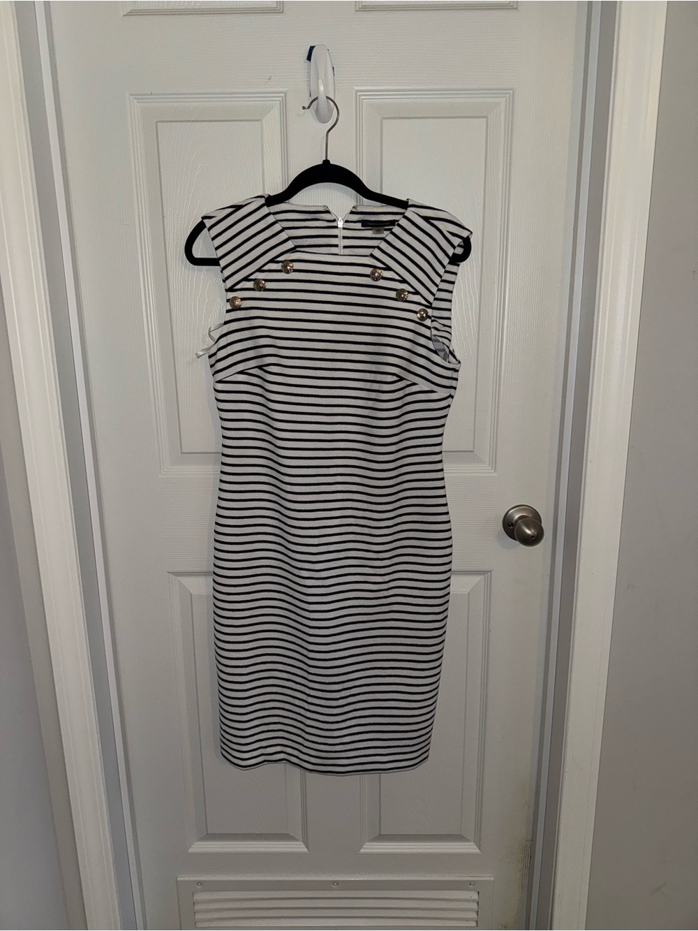 Tommy HilgStriped Sleeveless Sheath Dress - Black & White